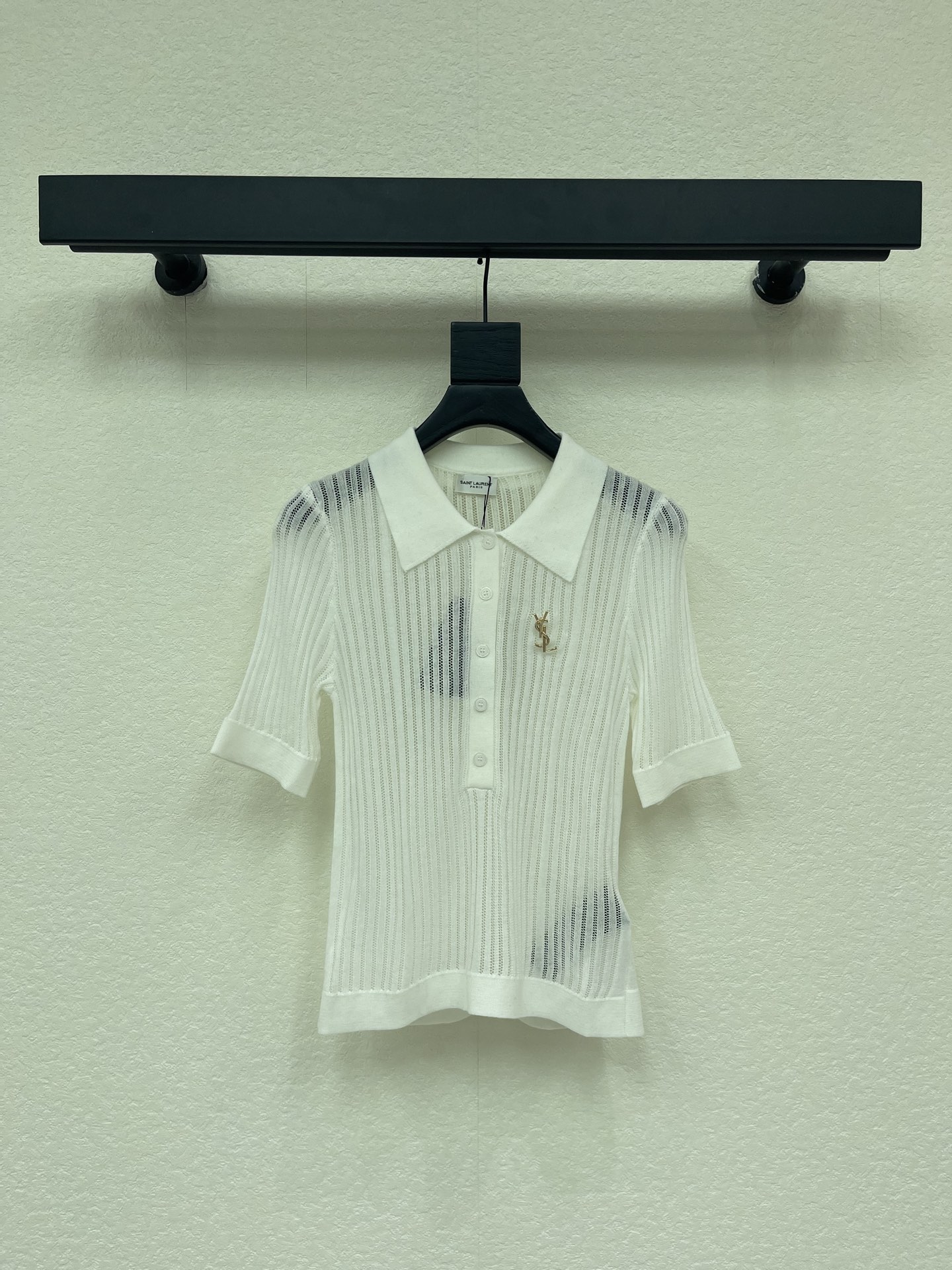 Women's short sleeves